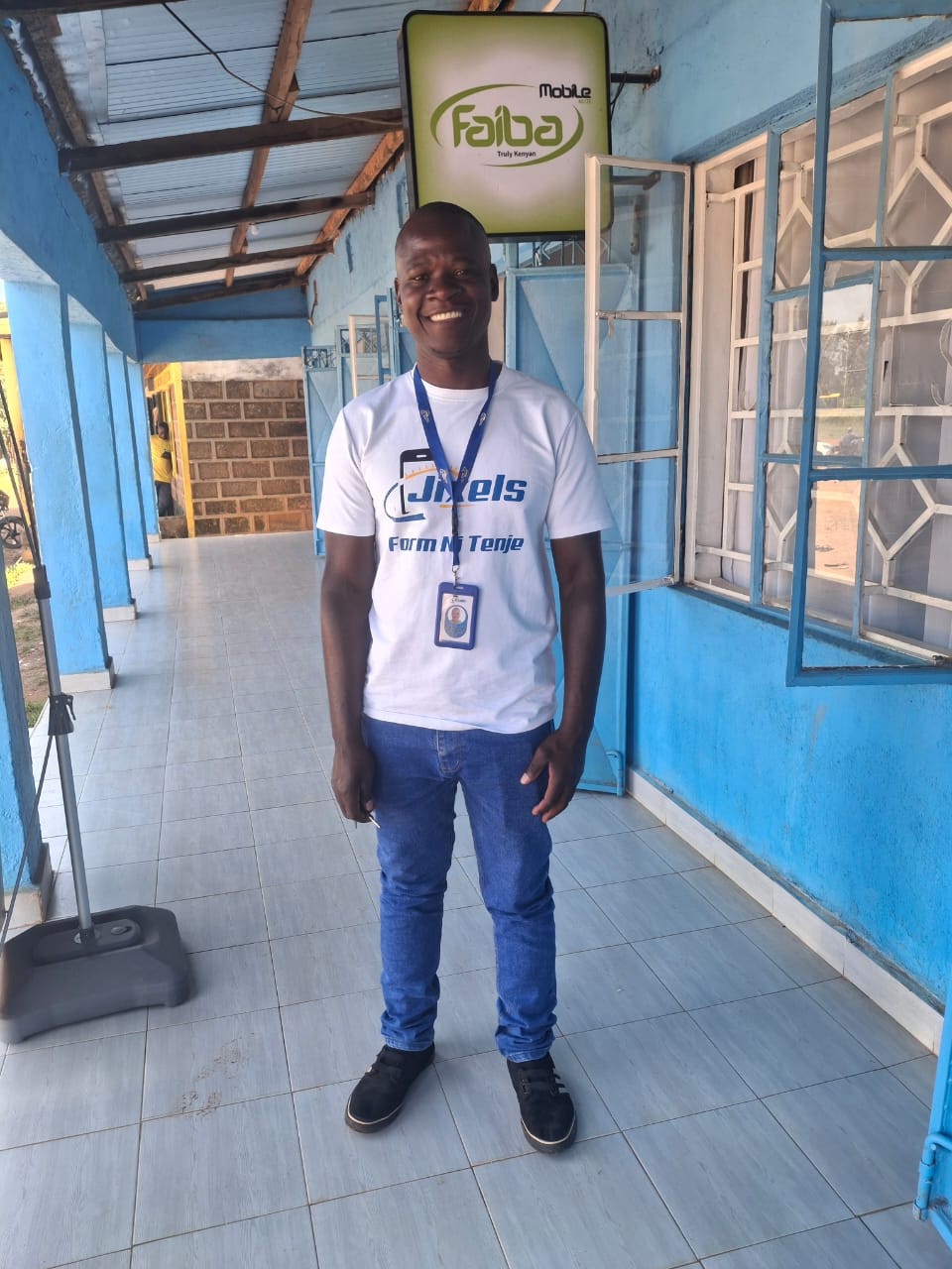 Jixels Technologies team member at a retail outlet